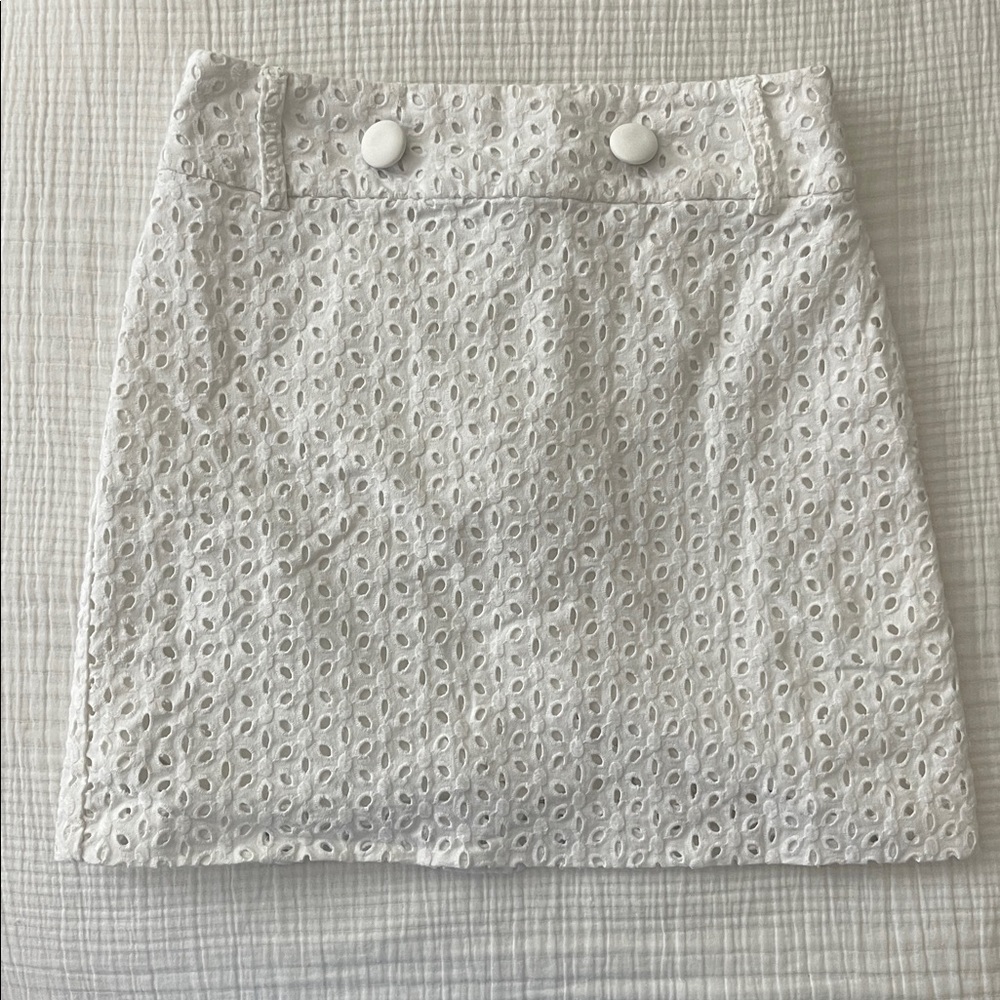 Le Chateau White Mini Skirt